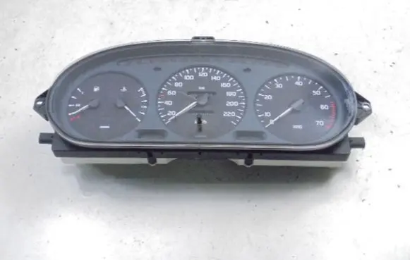 Renault Megane I Speedometer (instrument cluster) 7700839644