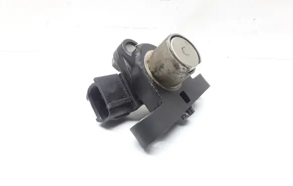 Volvo V70 Crankshaft position sensor 30637803