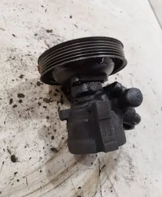 Alfa Romeo 156 Power steering pump 55183805 26103252AK