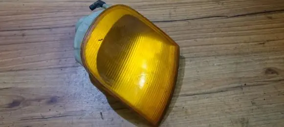 Volkswagen Polo III 6N 6N2 6NF Front indicator light 962832 953050B