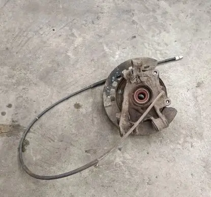 Audi Q7 4L Rear wheel hub spindle/knuckle 
