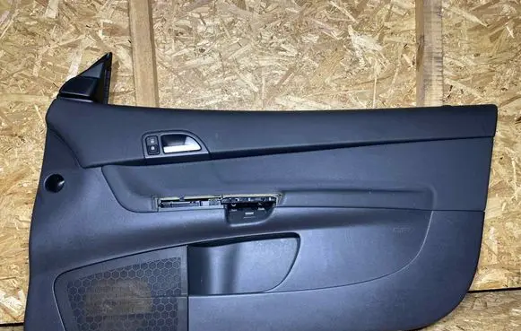 Volvo C30 Front door card panel trim 30661370 30661346 30661350
