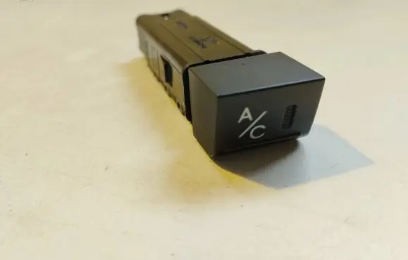 Hyundai Getz Air conditioning (A/C) switch 621W01391