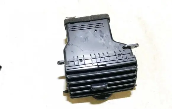 KIA Carnival Dash center air vent grill 0k53a6481