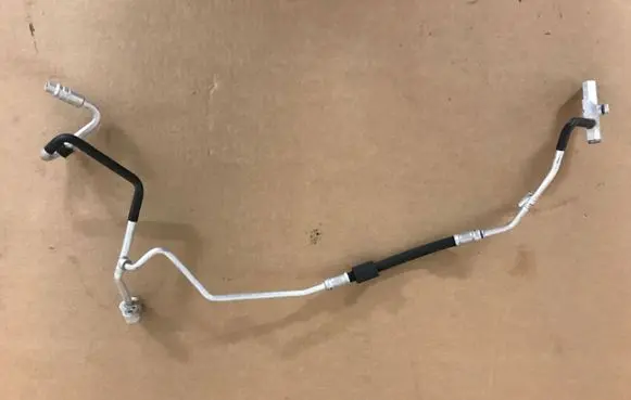 Audi Q8 Air conditioning (A/C) pipe/hose 4M1816720R