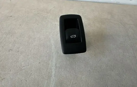 BMW 6 G32 Gran Turismo Tailgate opening switch 9327029