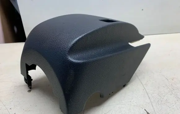 Volkswagen Golf VI Steering wheel trim 