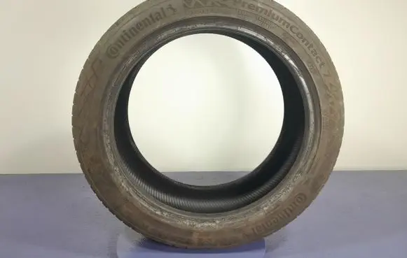 Skoda Octavia 985 R17 summer tire 4019238079128