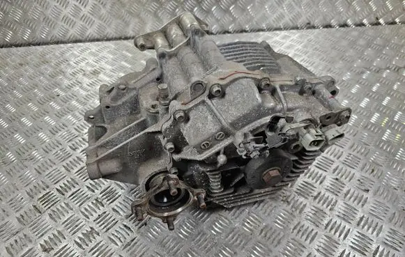 Lexus RX 450H Rear differential R124y814267 C01170178