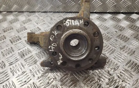 Opel Astra H Front wheel hub 161742910