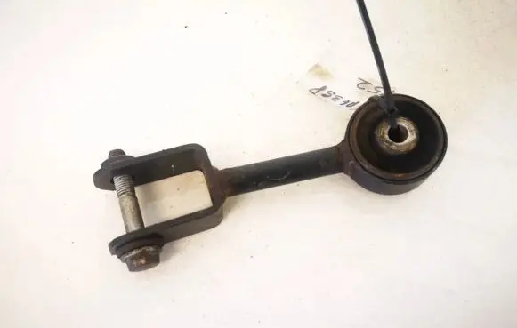 Alfa Romeo 156 Engine mount bracket a236