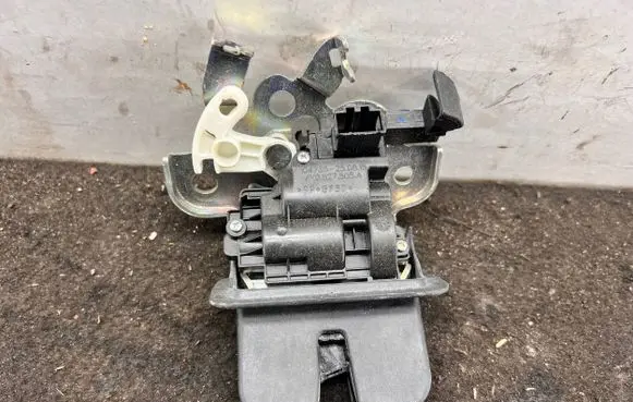 Audi A6 S6 C7 4G Tailgate/trunk/boot lock/catch/latch 4H0827505A