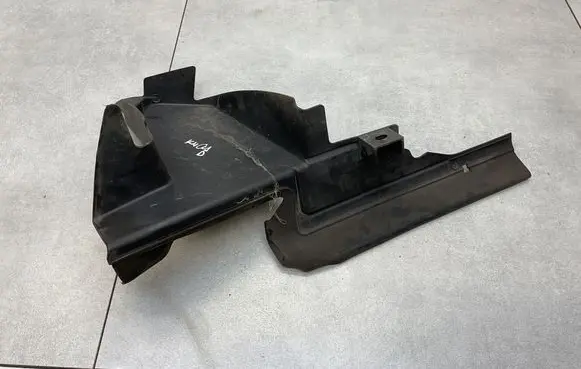 Ford Kuga I Intercooler air guide/duct channel 9V418310BA