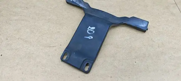 Mercedes-Benz CLK A209 C209 Radiator support slam panel bracket A2098890090