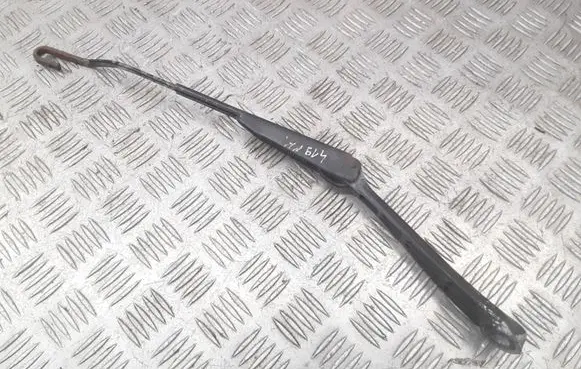 Saab 9-5 Windshield/front glass wiper blade 56671808