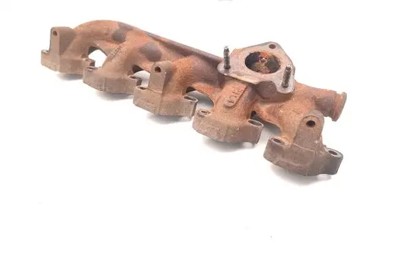 Volvo XC90 Exhaust manifold 30637797