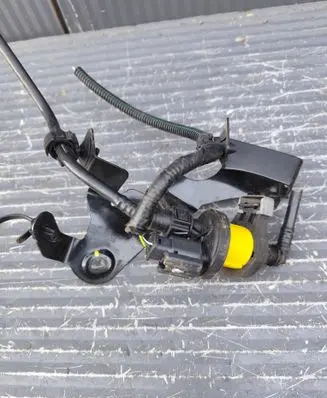 Dacia Sandero III Vacuum valve 149304569R