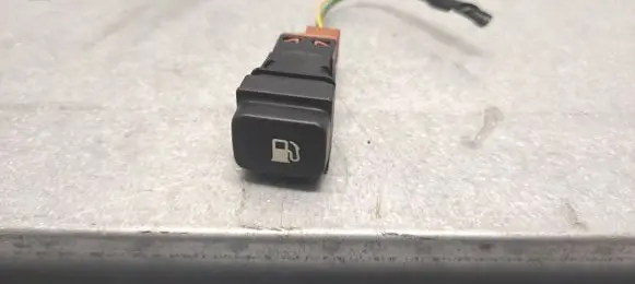 Citroen C4 I Picasso Fuel tank opening switch 96530658XT 0367