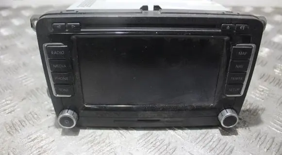 Volkswagen PASSAT B7 Radio/GPS head unit trim 1T0035680B
