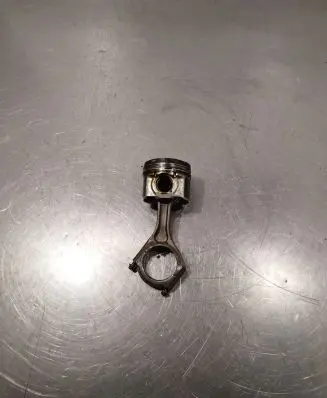Piston with connecting rod