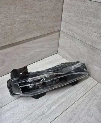 Tesla Model S LED Daytime headlight 1649248-00-C