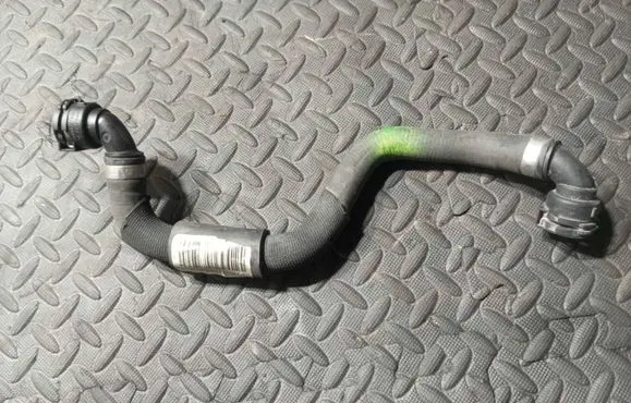 BMW X5M E70 Engine coolant pipe/hose 7576376 37601022349481 16185913