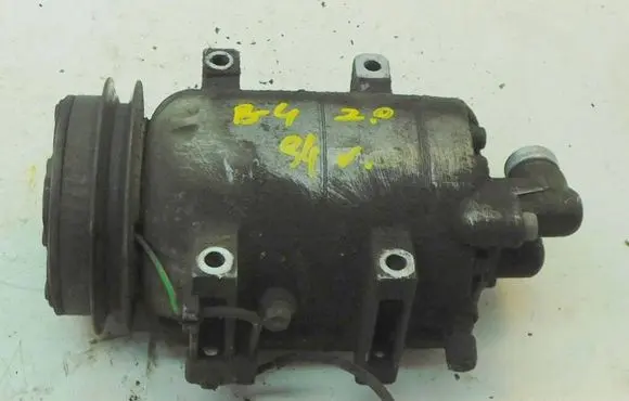 Audi 80 90 S2 B4 Air conditioning (A/C) compressor (pump)