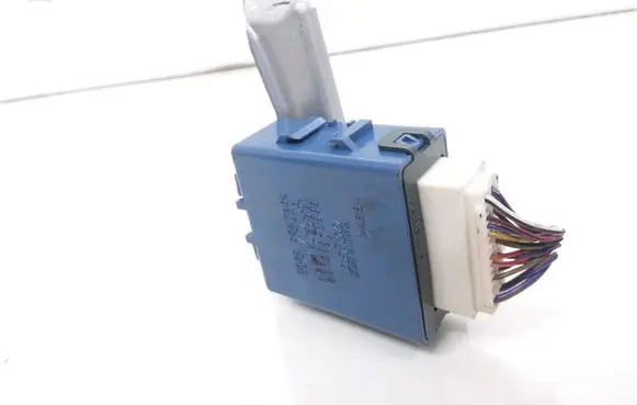 Toyota Yaris Door central lock control unit/module 8598052051 0515003580