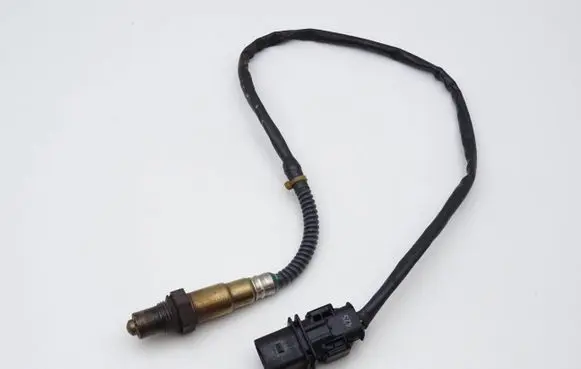 Audi A3 S3 8P Lambda probe sensor 03G906262A 0281004042