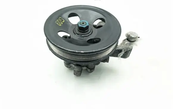 KIA Sorento Power steering pump