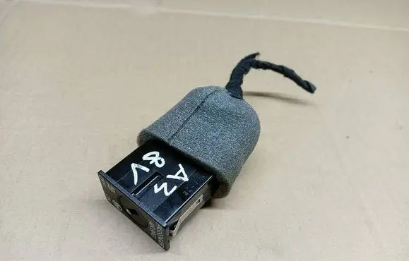 Audi A3 S3 8V Passenger airbag on/off switch 5C5919237
