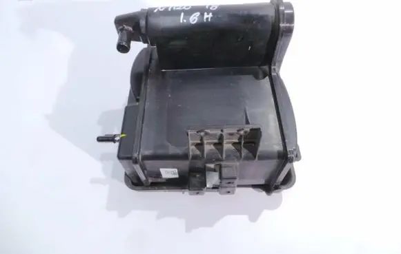 Active carbon filter fuel vapour canister