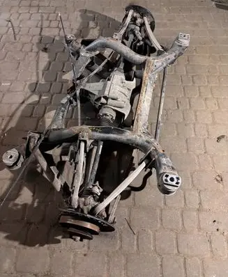 Audi Q7 4L Rear axle beam 