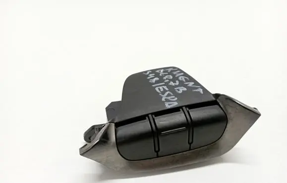 Steering wheel buttons/switches