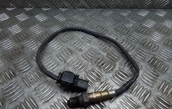 Nissan X-Trail T31 Lambda probe sensor H8200406337 8200351037A 1928404687