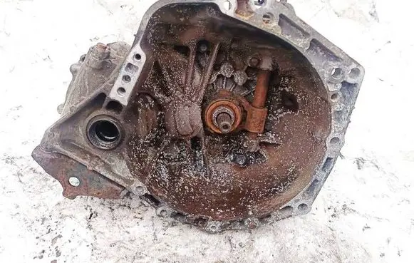 Toyota Yaris Manual 5 speed gearbox