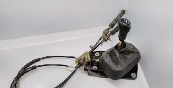 Mitsubishi Carisma Gear shifter/selector MR912006