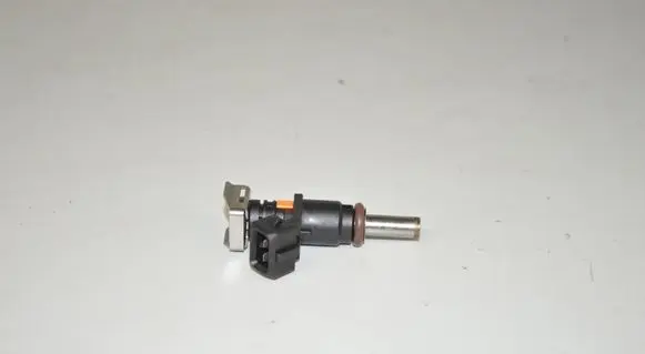 BMW i3 Fuel injector 4652349