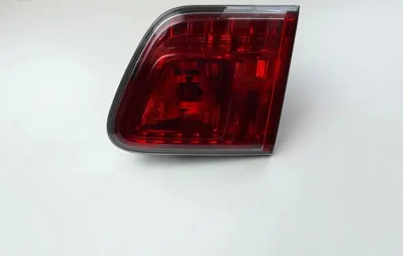 Toyota Avensis T270 Tailgate rear/tail lights 8158005120