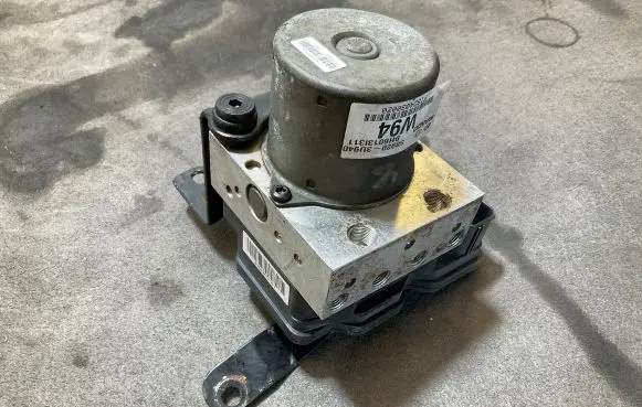 KIA Sportage ABS Pump 589203U940 FISD40300Z0 BH60131311