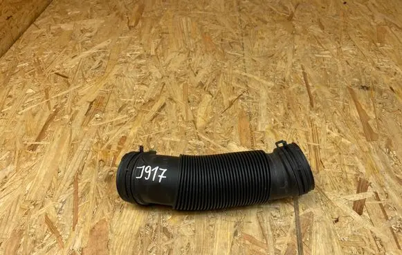 Audi Q3 F3 Air intake hose/pipe 5QF129618B