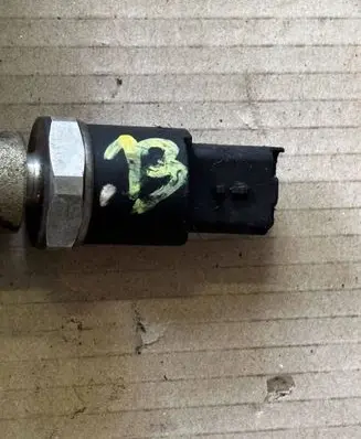 Citroen Xsara Picasso Fuel main line pipe 0281002283 97217000059