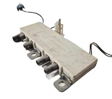 BMW 5 E39 Antenna control unit 8378090
