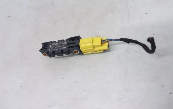 Audi A4 S4 B7 8E 8H Airbag deployment crash/impact sensor 8E0959643B