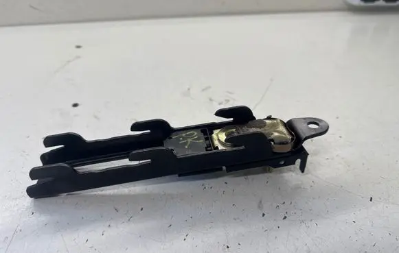 Volkswagen Transporter - Caravelle T5 Seat belt adjustment rail 3B0857819E