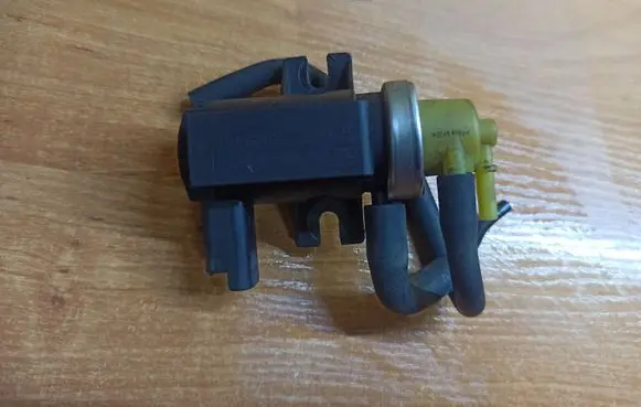 Volvo V60 Vacuum valve 70163302 9672875080
