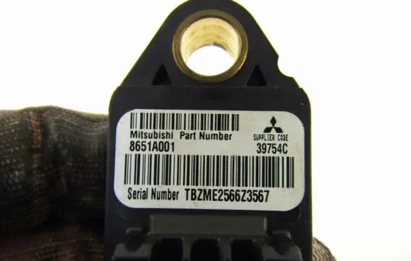 Mitsubishi Outlander Airbag deployment crash/impact sensor 8651A001