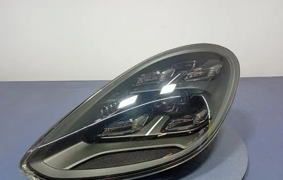 Porsche Panamera (970) Headlight/headlamp 973941035