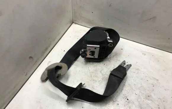 Renault Laguna III Front seatbelt 0406065