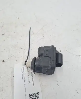 Headlight level adjustment motor